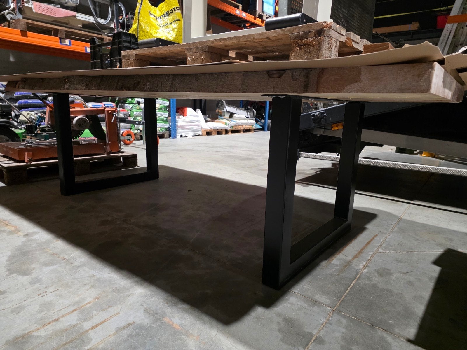 mooie grote boomstamtafel.., Ophalen