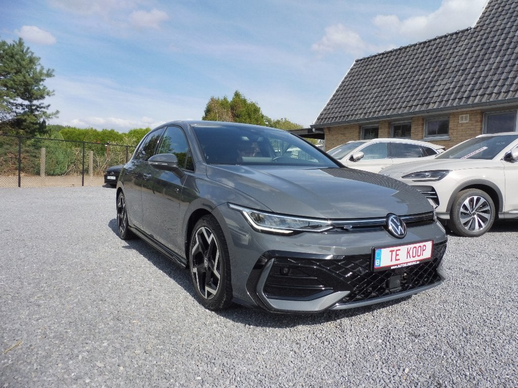 vw golf 8.5 r-line/1.5 bezine/150pk/automaat/bj 2025, Auto's, 1498 cc, 4 cilinders, 5 zetels, 5 deurs