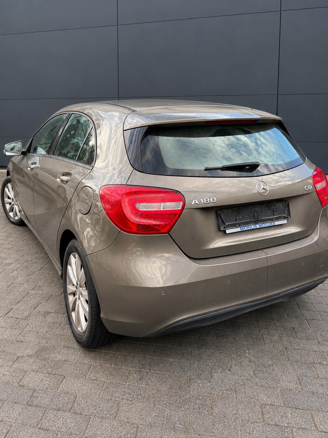 Mercedes A classe, Auto's, Voorwielaandrijving, Euro 5, Stof, Zwart