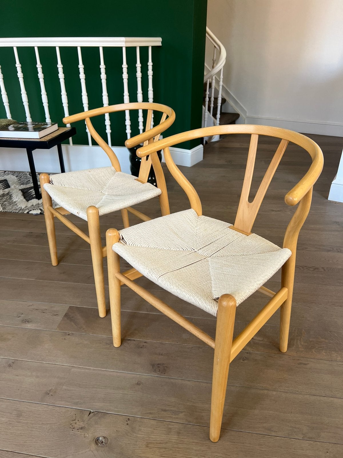2 Wishbone Chairs CH24, Maison & Meubles, Chaises, Enlèvement, Utilisé, Blanc, Bois
