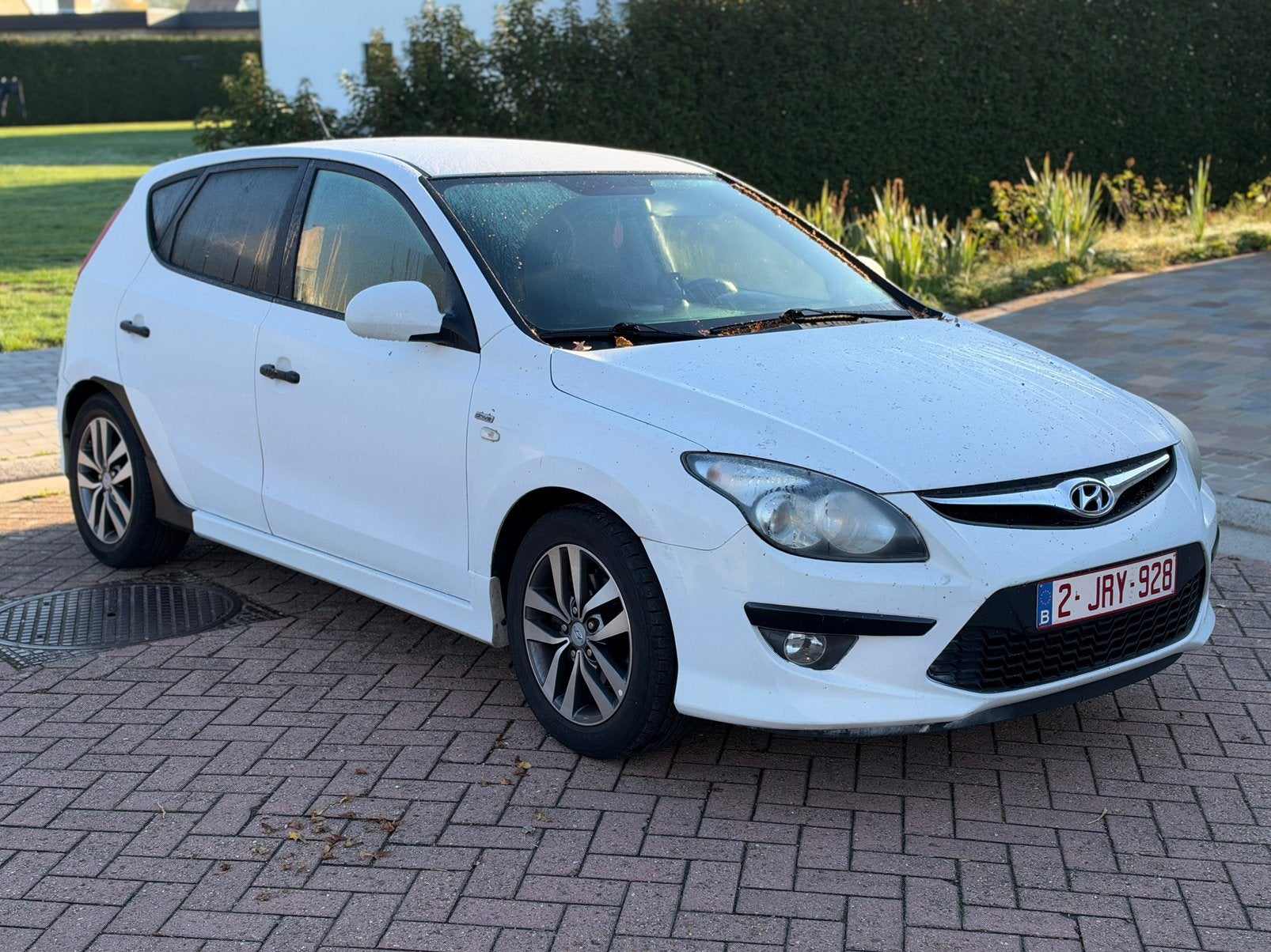 HYUNDAI I30/1.4 ESSENCE ! /JEU DE VOITURES ! /EXPORTATION !, Autos, Boîte manuelle, Entretenue par le concessionnaire, Noir, 5 portes