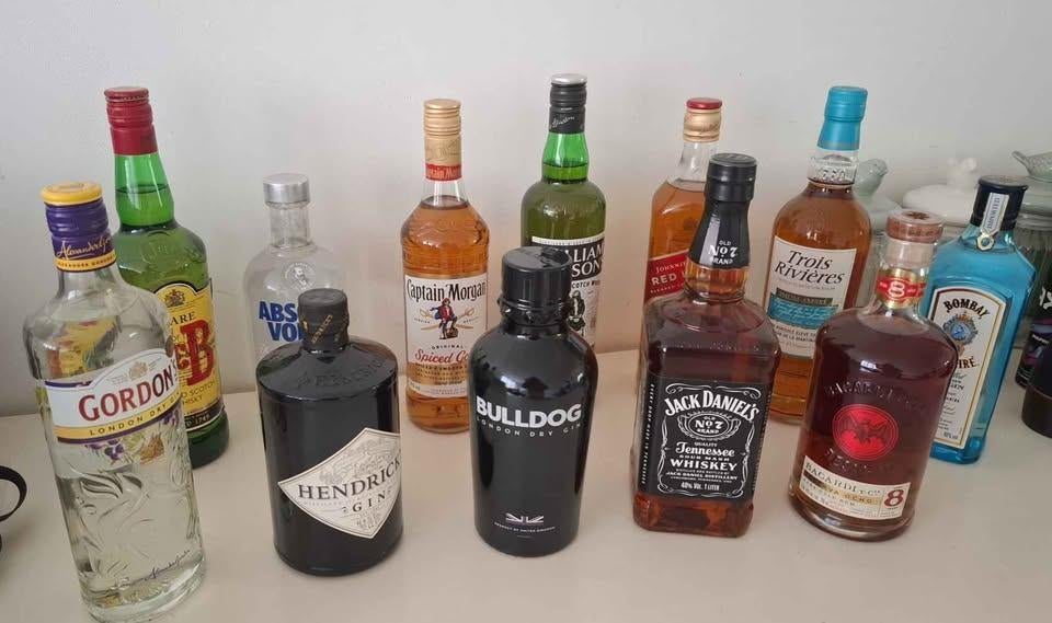 Lot de 12 bouteilles, Divers, Produits alimentaires, Enlèvement