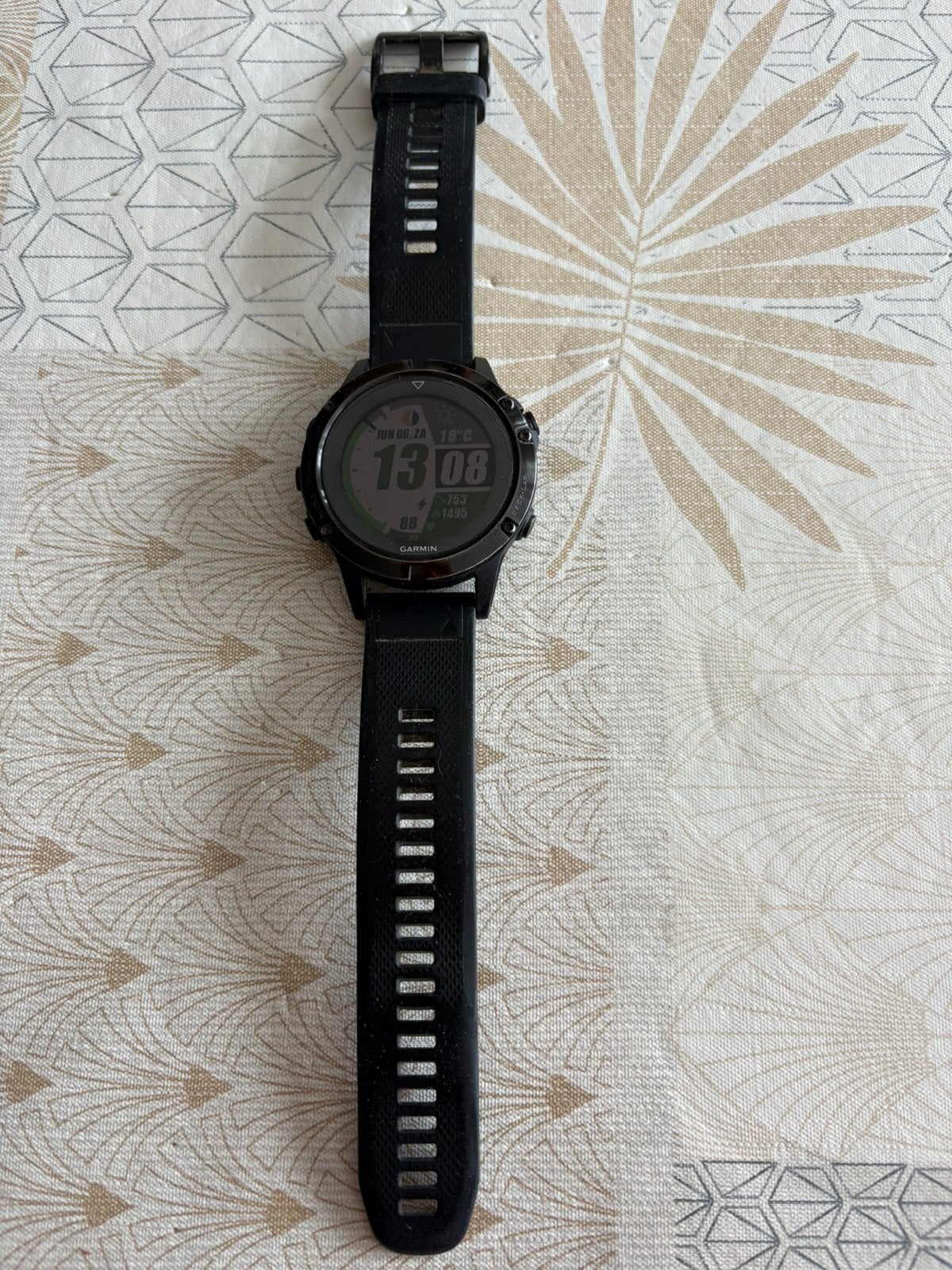 Garmin Fenix 5 sapphire glas 47 mm met 3 bandjes, Handtassen en Accessoires, Sporthorloges, Gebruikt, Zwart, Garmin, IOS