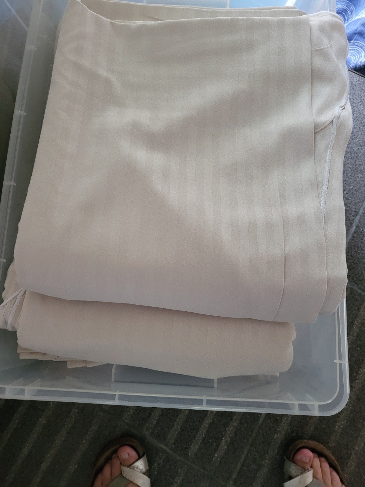Dekbedovertrekken, Ophalen, Beige