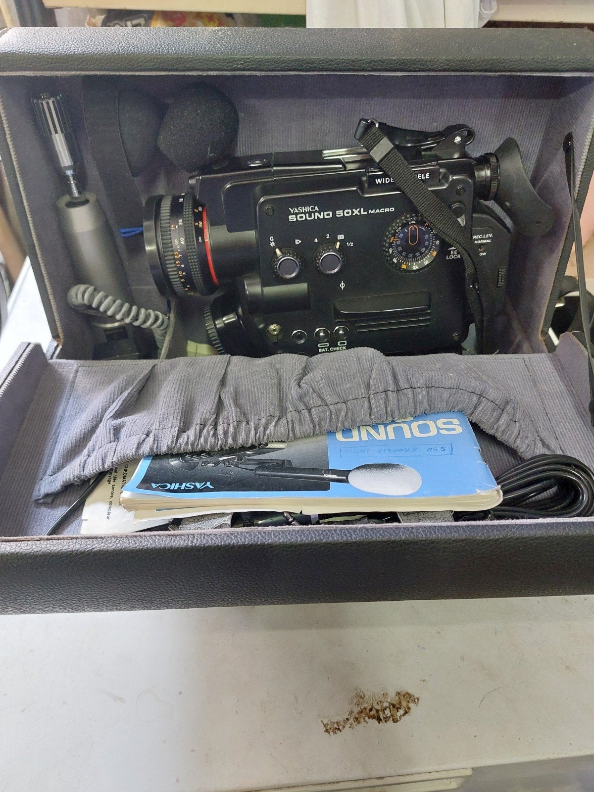 caméra super 8, Enlèvement