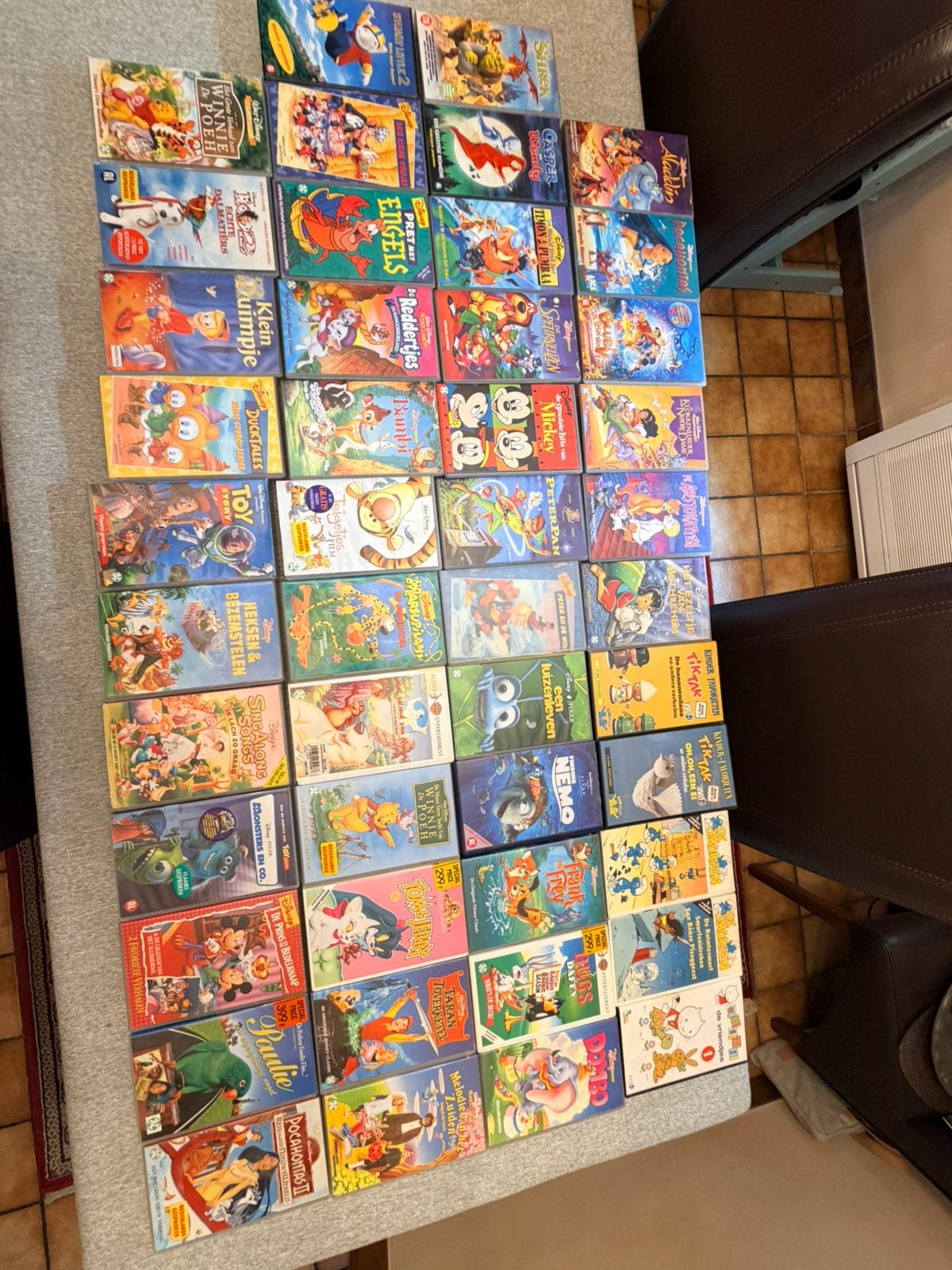 Lot van 46 videocasettes, Enlèvement, Utilisé, Animation, VHS