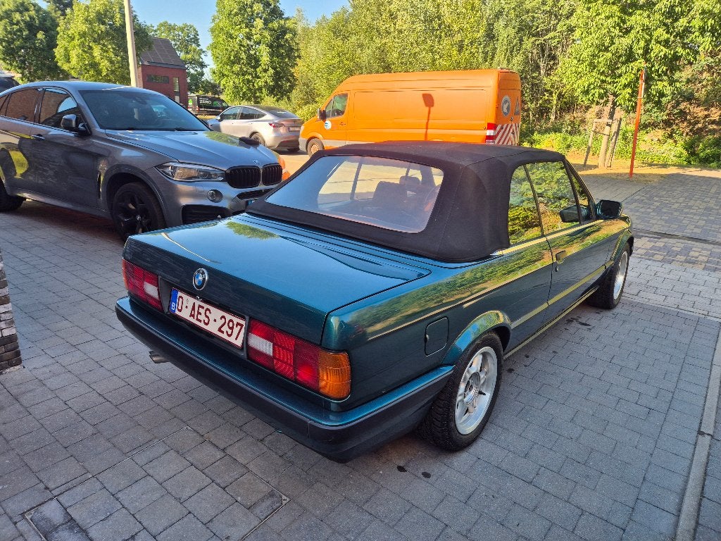BMW 325i cabrio E30 1991 perfecte staat Oldtimer, Auto's, 4 zetels, Achterwielaandrijving, Zwart, Cabriolet