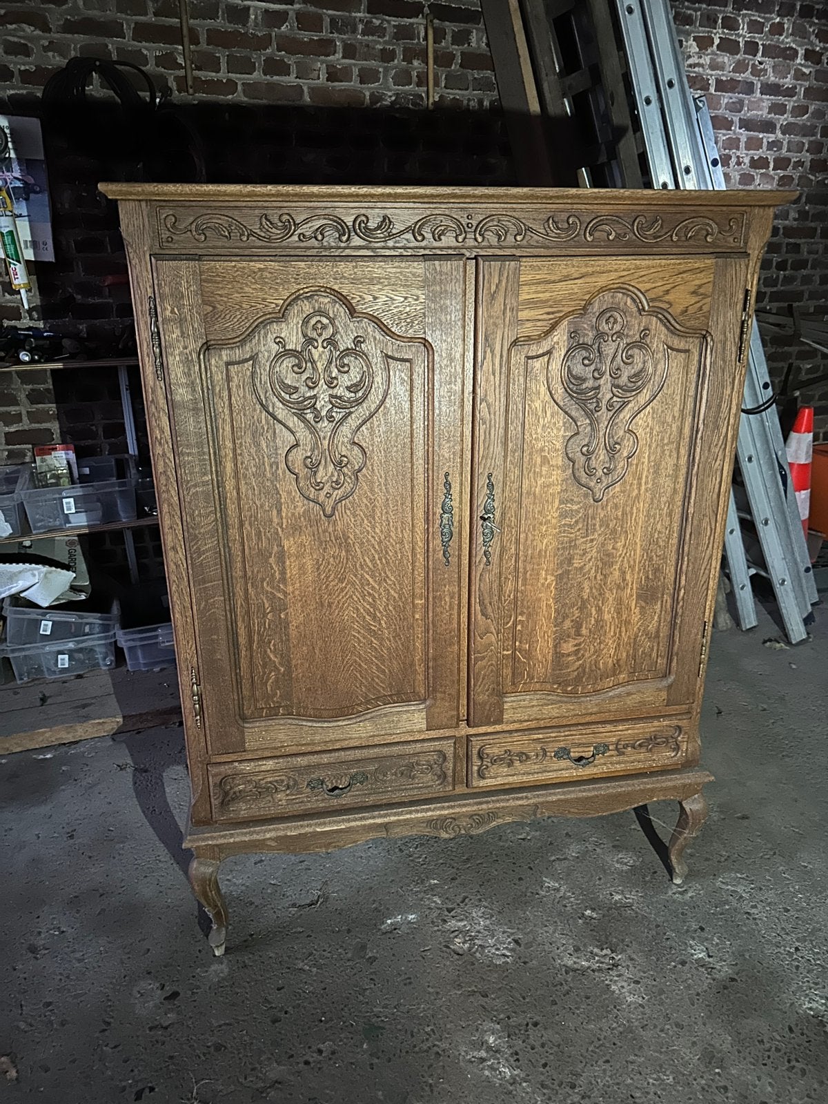 Armoire ancienne en bois, Enlèvement