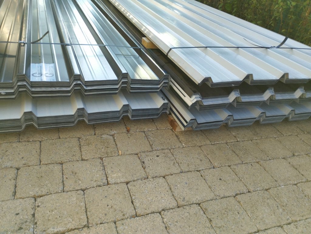 Tôle métallique toiture - bardage 10euros / m2, Bricolage & Construction, Tuiles & Revêtements de toit, Enlèvement