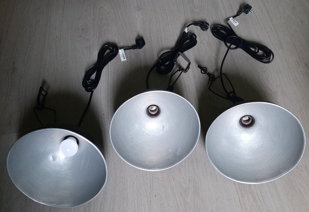Set : 3 originele Vintage KAP industriële hanglampen 1950-60, Vintage, Enlèvement, Métal, E27 (grand)