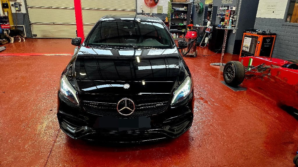 Mercedes A45 AMG, Autos, 4 portes, Berline, Automatique, Particulier