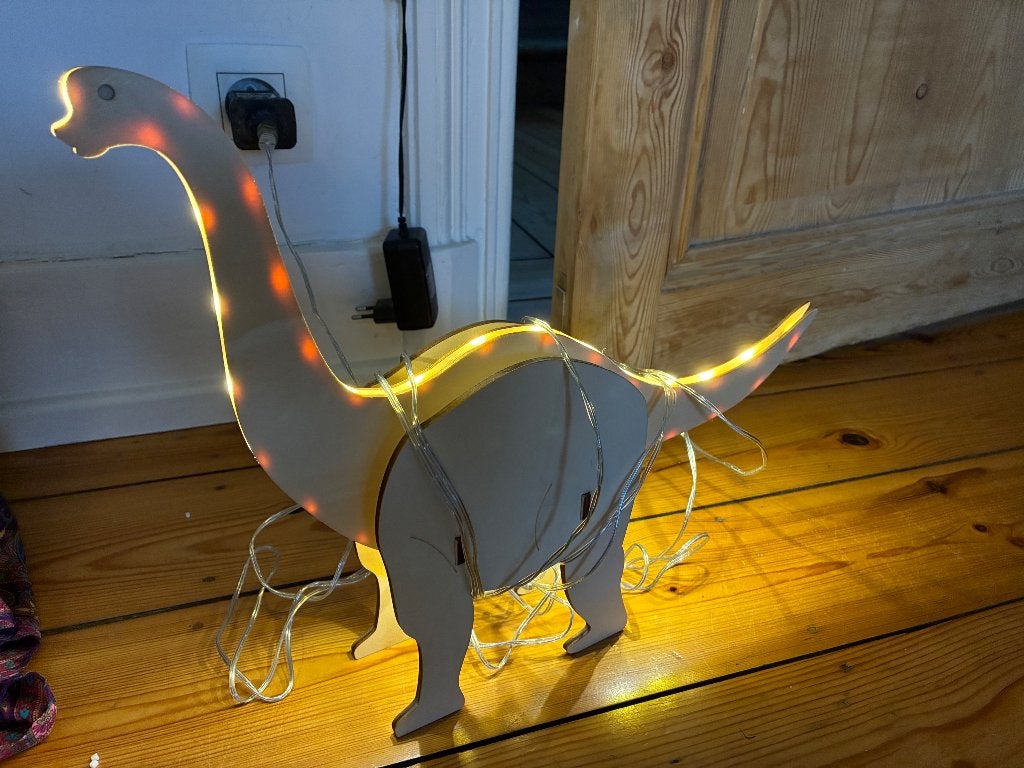 Lampe dinosaure en bois, Ophalen, Zo goed als nieuw