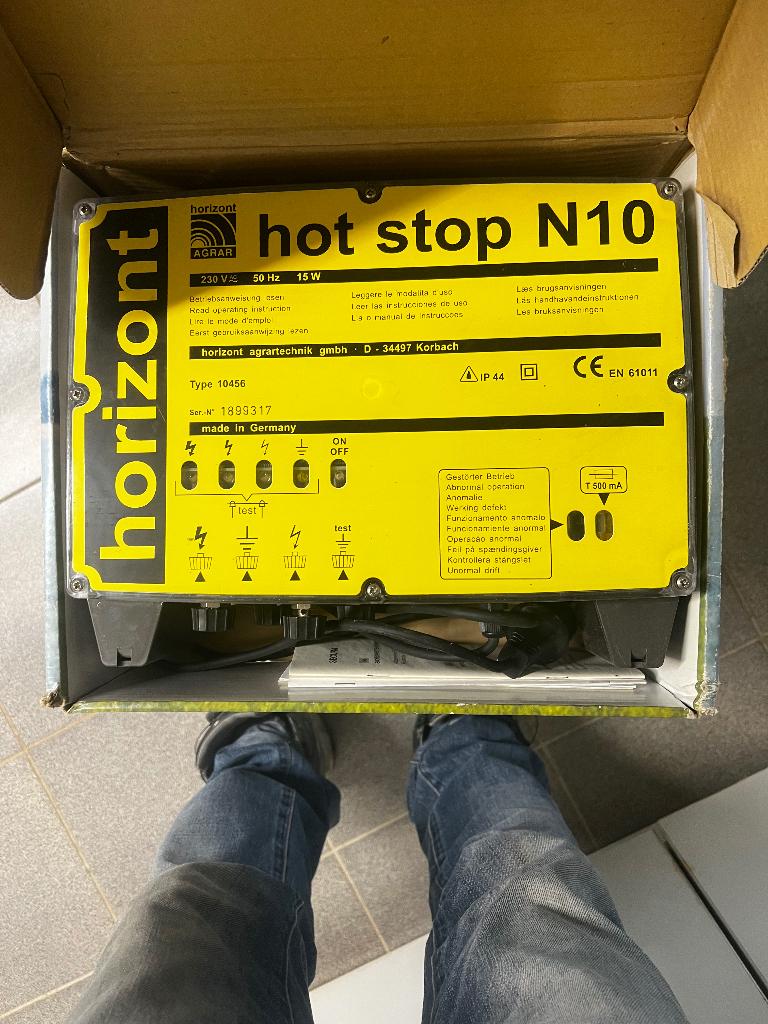 Hot Stop N10”. Elecrificateur, Animaux & Accessoires, Autres accessoires pour animaux, Enlèvement, Neuf