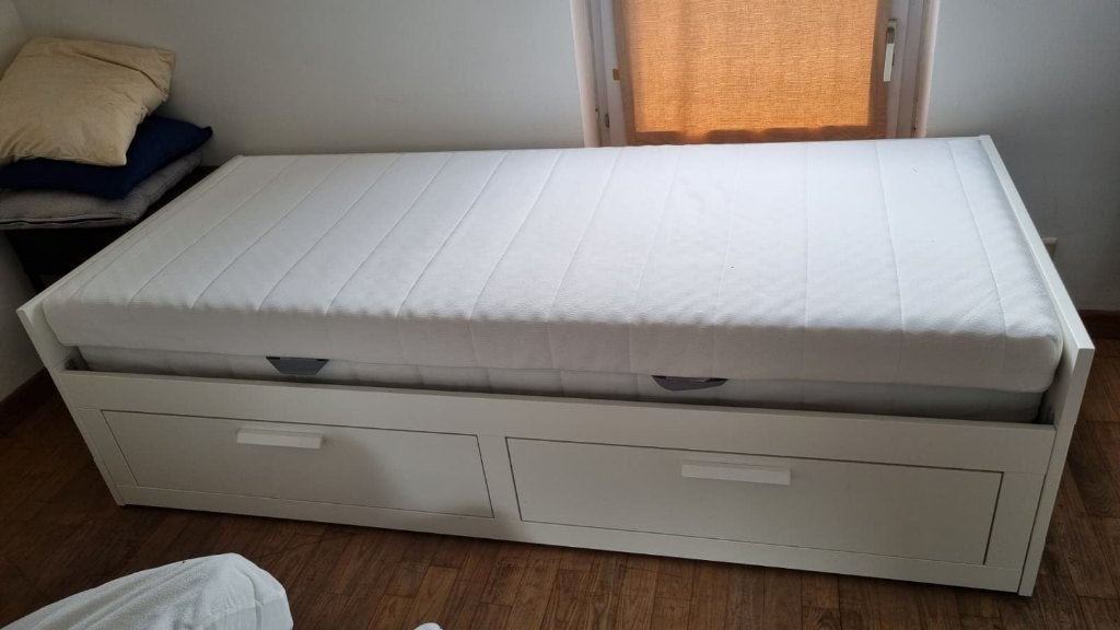 Lit extensible Ikea avec rangements et matelas, Enlèvement, Comme neuf, Blanc