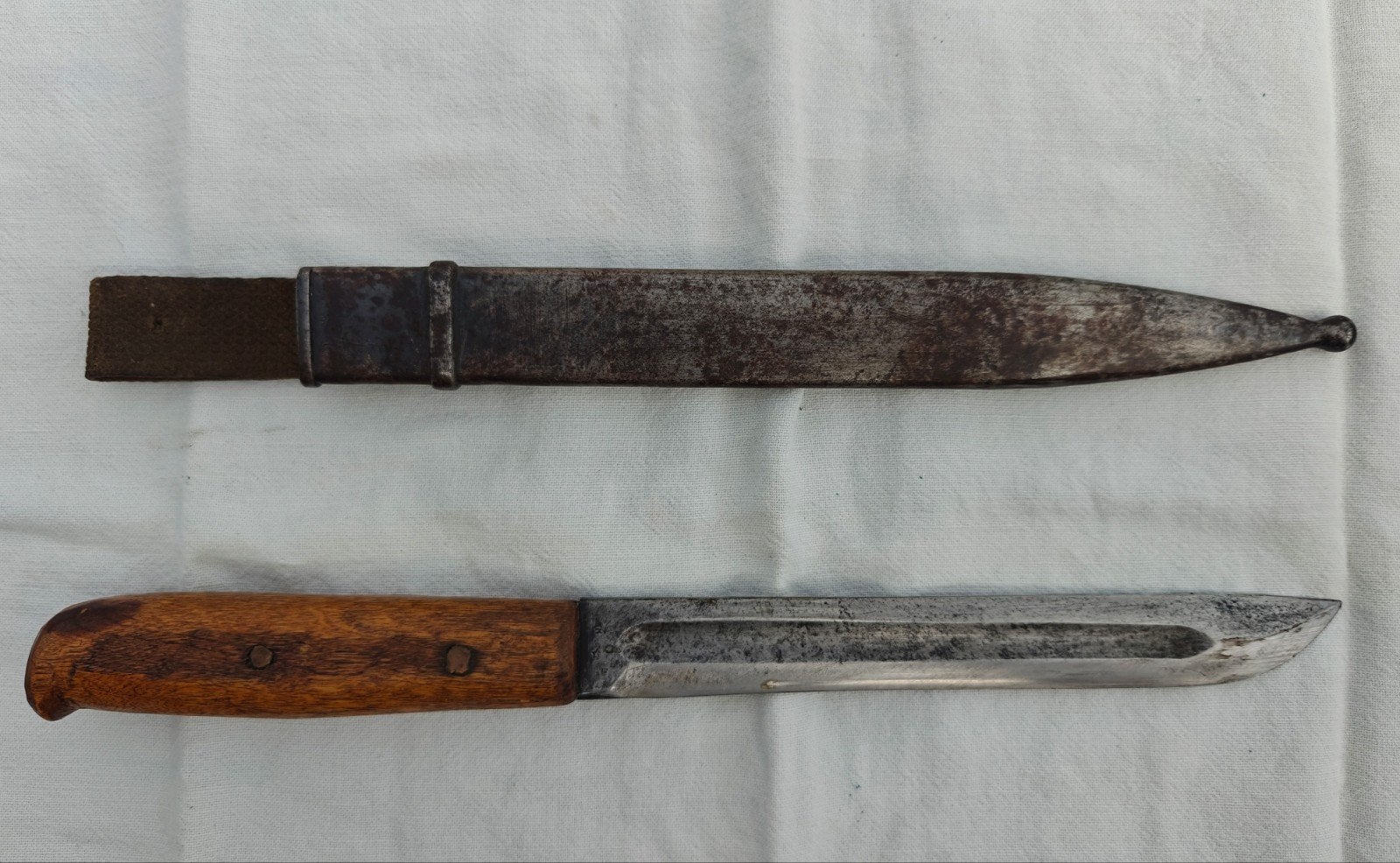 Trench Art - Poignard fait dans une baïonnette de SVT-40, Enlèvement ou Envoi, Armée de terre, Couteau ou Poignard