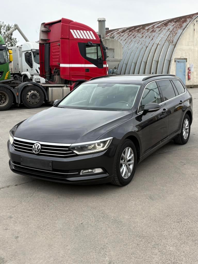 VOLKSWAGEN PASSAT 2.0TDI BOITE AUTOMATIQUE / 2018, Autos, Volkswagen, Noir, 5 portes, Automatique, Particulier