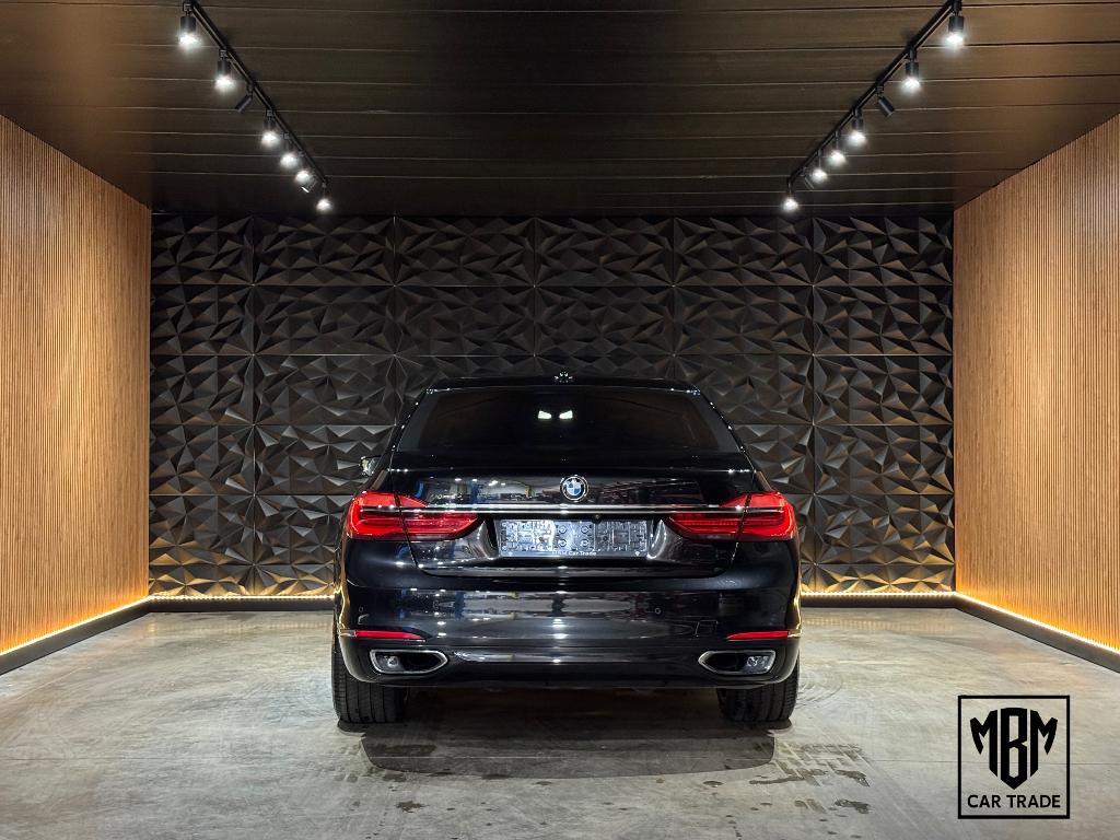 Bmw 750 Long dXASL GARANTIE Individual Pano Skylounge *FULL*, Autos, BMW, Entreprise, Entretenue par le concessionnaire, Automatique