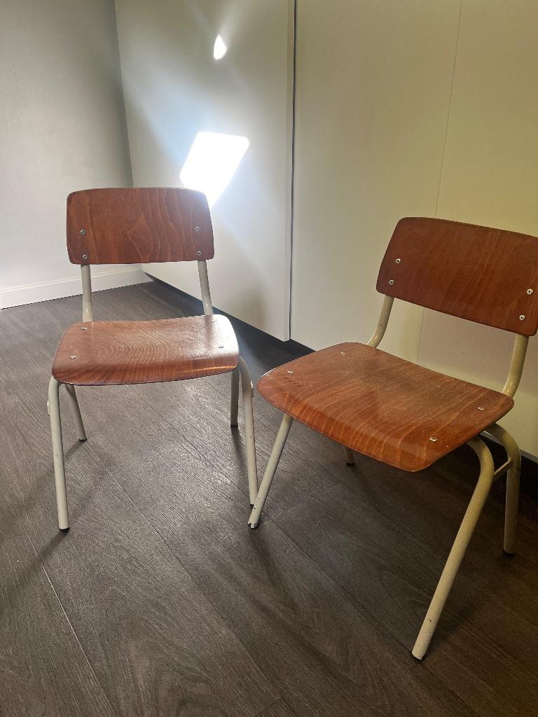 Vintage schoolstoeltjes, Ophalen, Gebruikt, Twee, Bruin