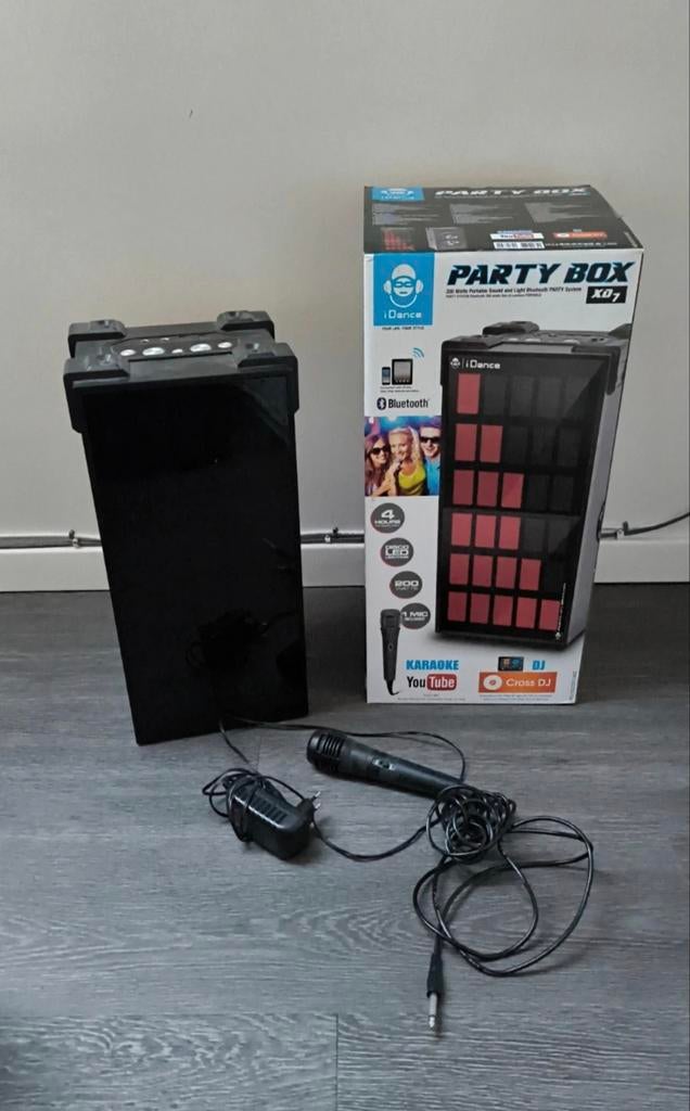 Karaoke box, Enlèvement