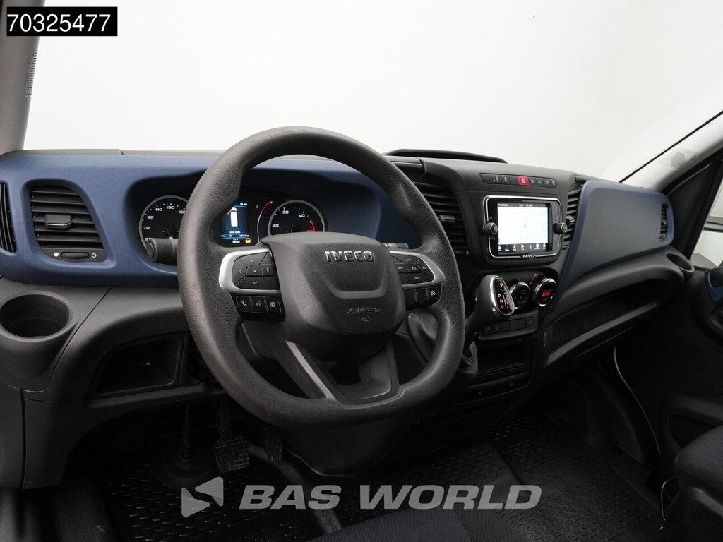 Iveco Daily 35S14 Automaat L2H2 3,5t Trekhaak Navi Airco Cru, Auto's, Automaat, Stof, Gebruikt, Euro 6
