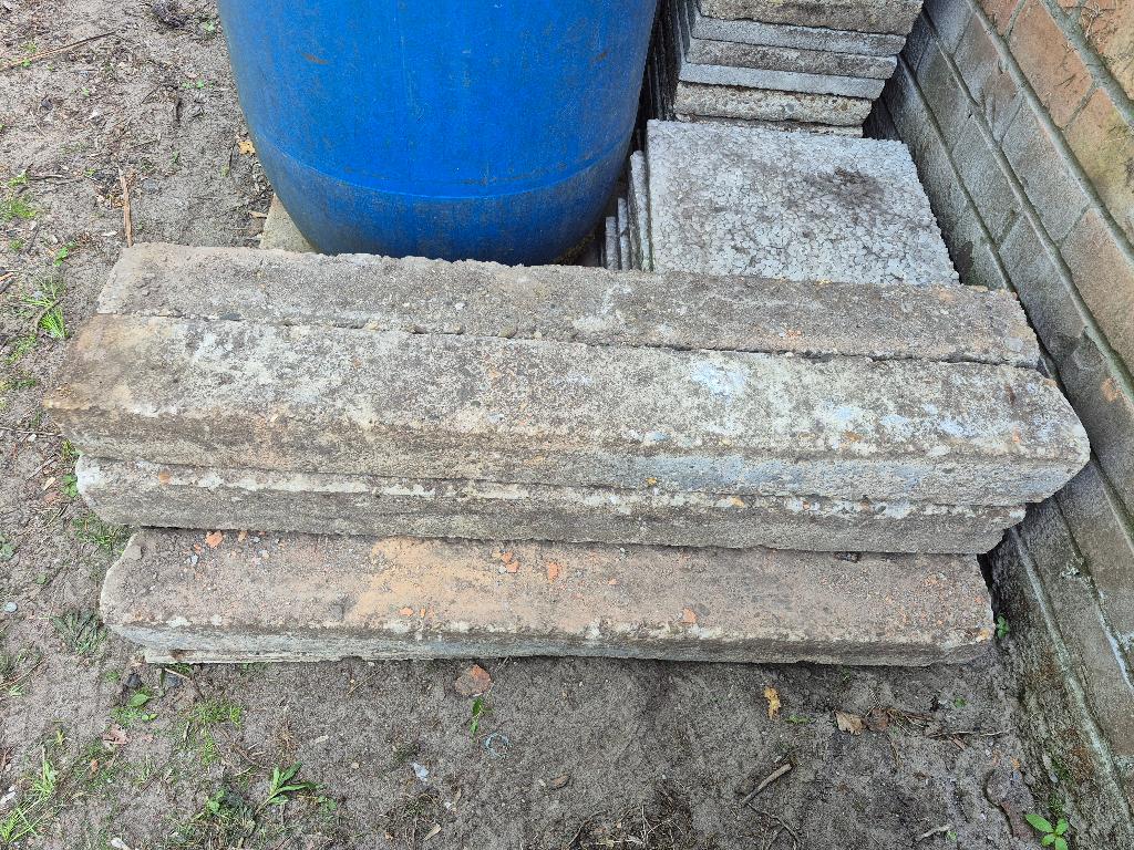 Betonnen palen, Ophalen, Gebruikt, Palen
