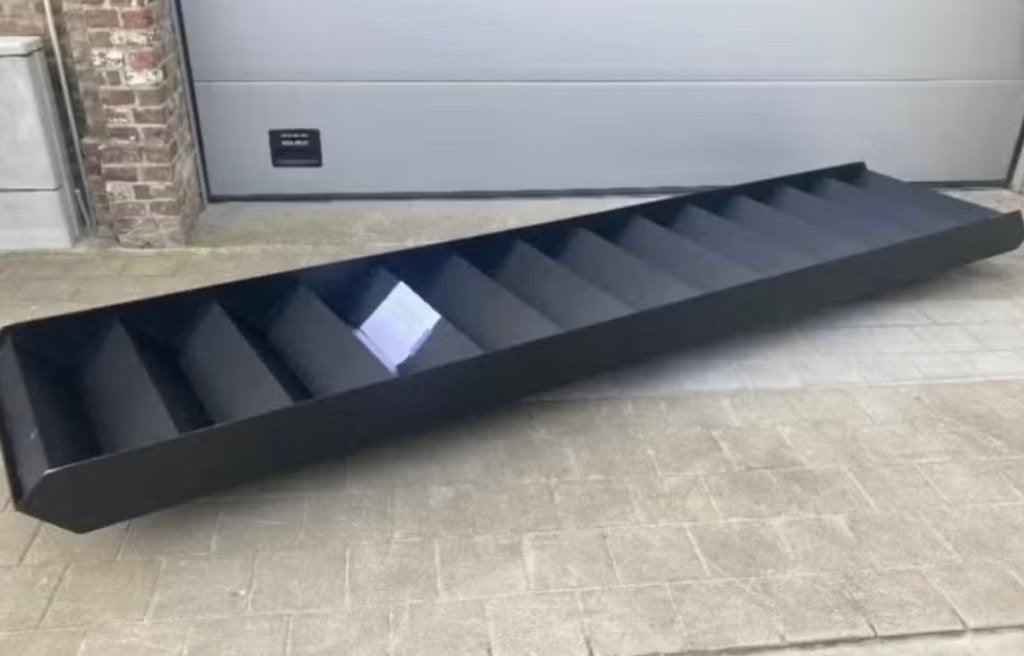 stalen/ metalen design trap, Doe-het-zelf en Bouw, Ladders en Trappen, Ophalen, Gebruikt, Trap