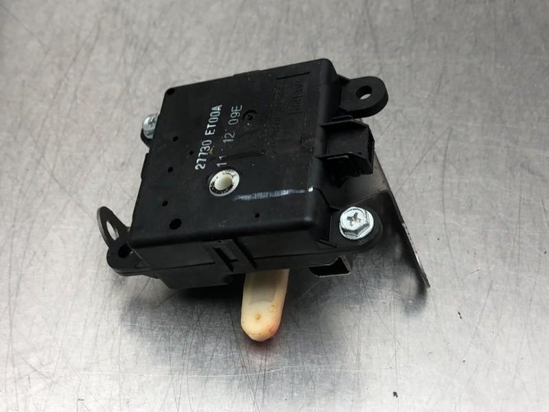 ACTIONNEUR MOTEUR VOLET CHAUFFAGE Nissan Qashqai (J10), Utilisé, Nissan