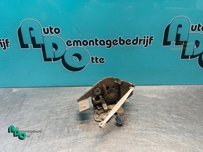 Deurslot Mechaniek 2Deurs links van een Peugeot J5, Gebruikt, -, -, Ophalen of Verzenden