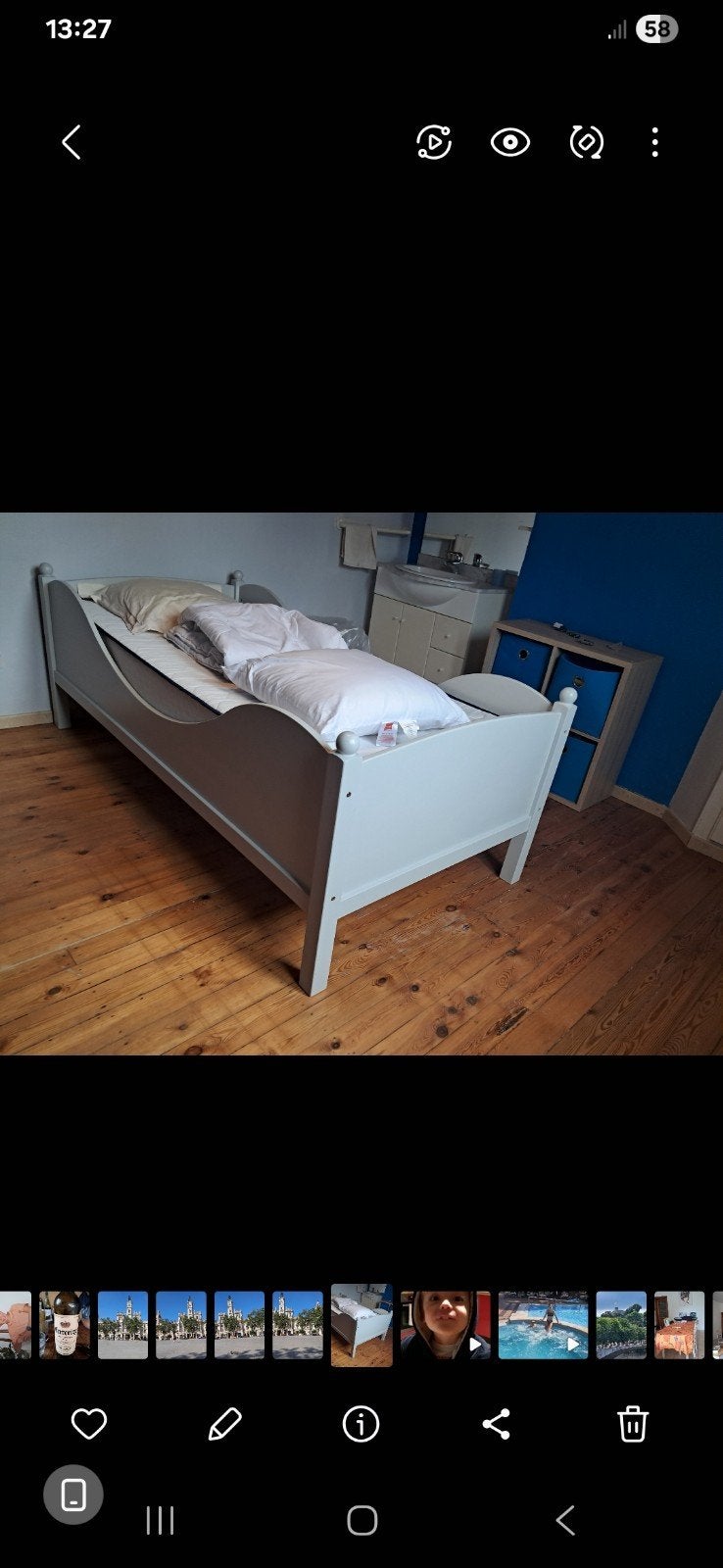 Lit d enfant gris avec matelas et sommier à  lattes, Enlèvement, Utilisé, Sommier à lattes