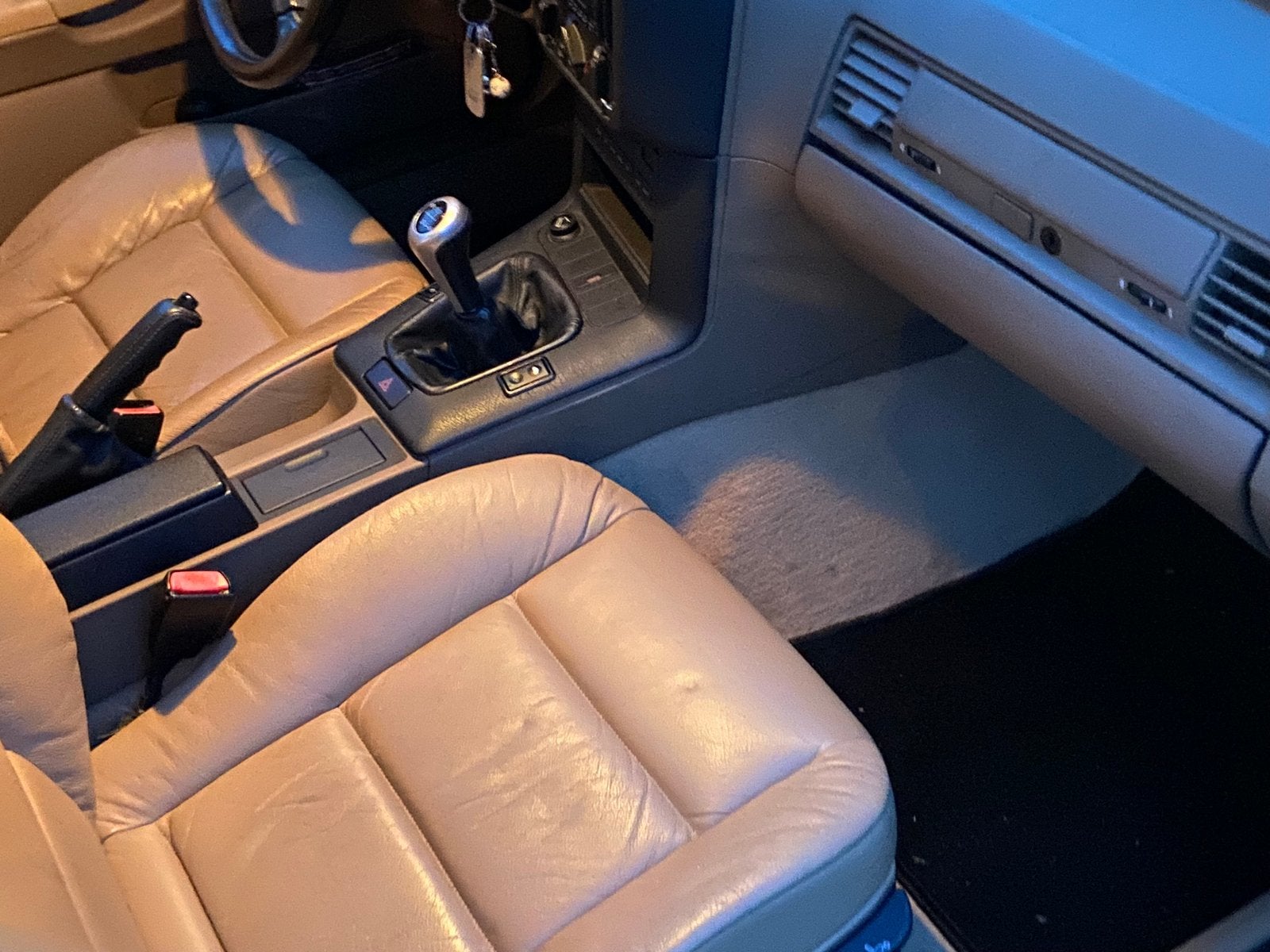 Bmw 318tds, Auto's, Achterwielaandrijving, Beige, 4 cilinders, 5 deurs