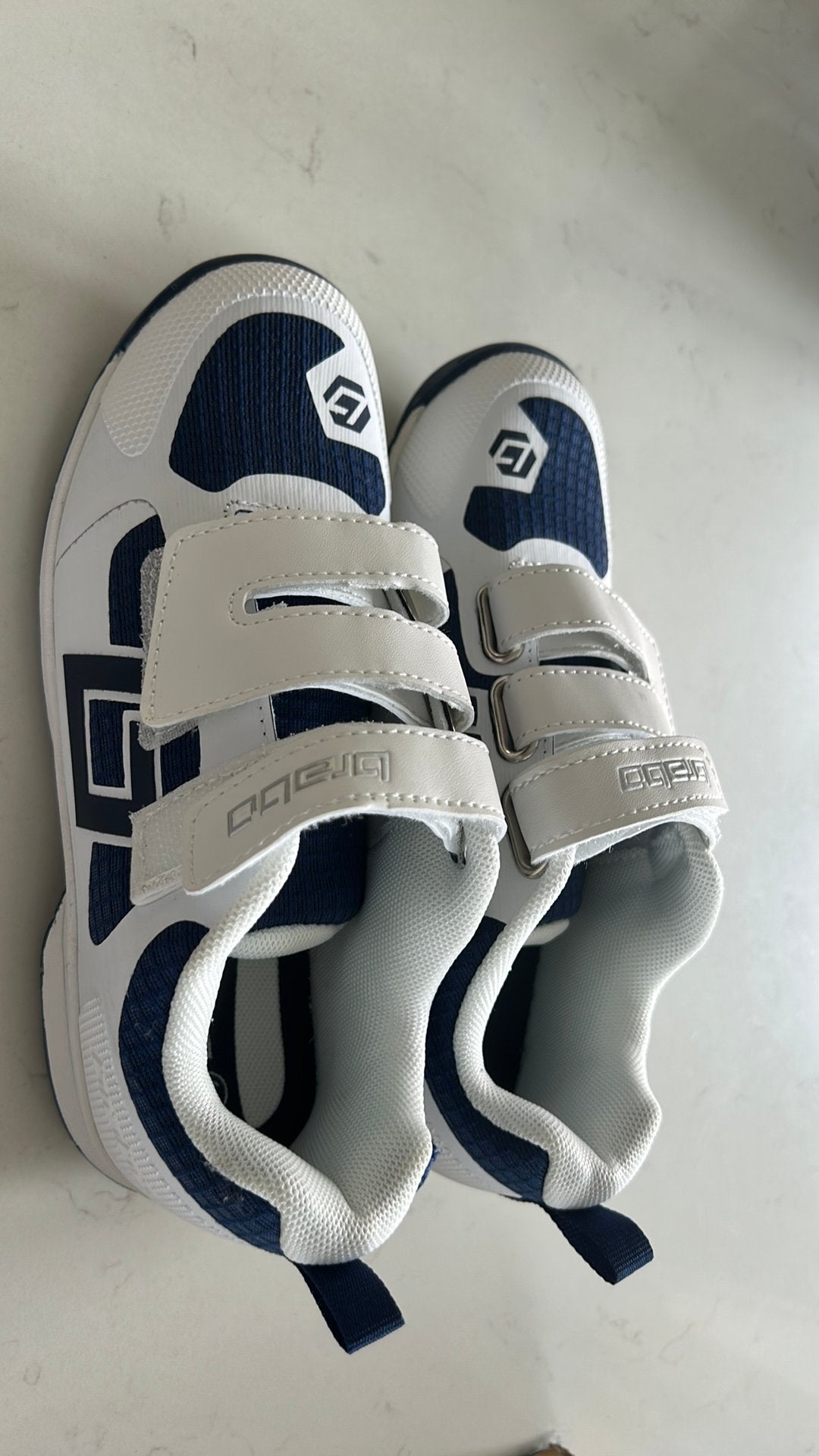Chaussures hockey Brabo neuves taille 34, Enlèvement ou Envoi, Neuf, Chaussures
