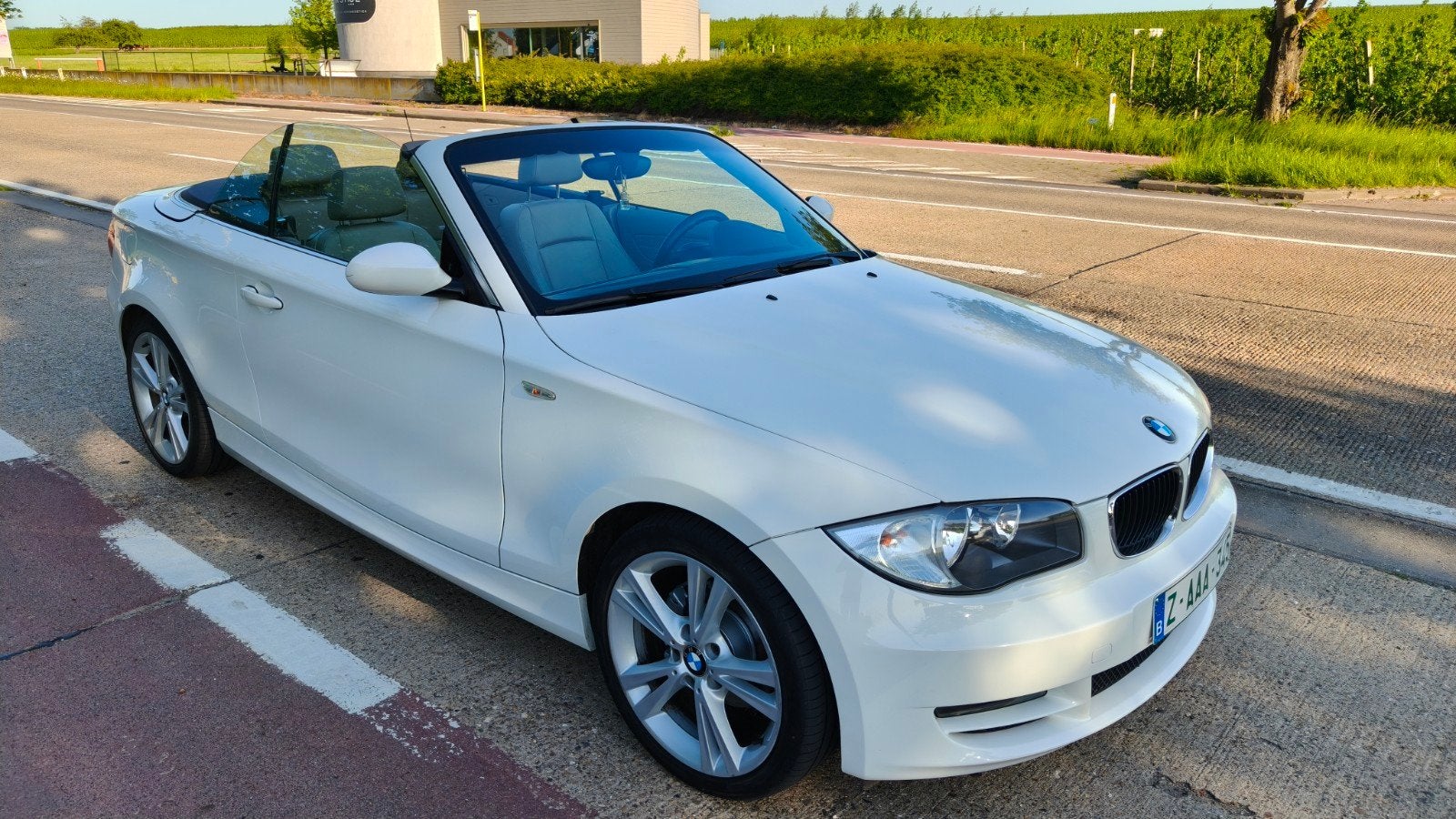 Bmw 118 i Cabriolet à essence 105 kw, Autos, BMW, Cuir, Euro 5, Achat, Beige