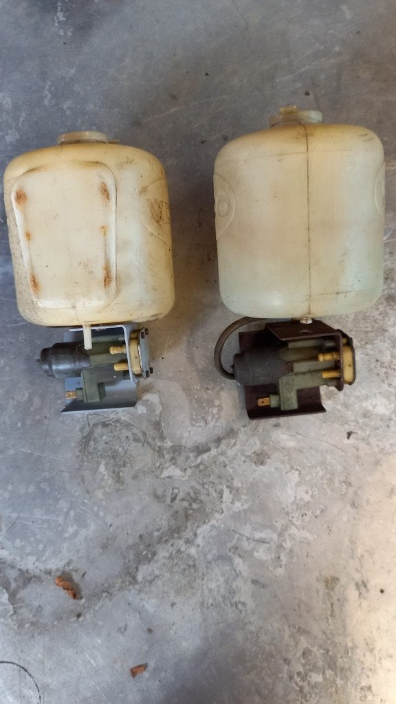 Réservoir de lave-glace BMW E21/E30 avec pompe, Autos : Pièces & Accessoires, Enlèvement, Utilisé, BMW