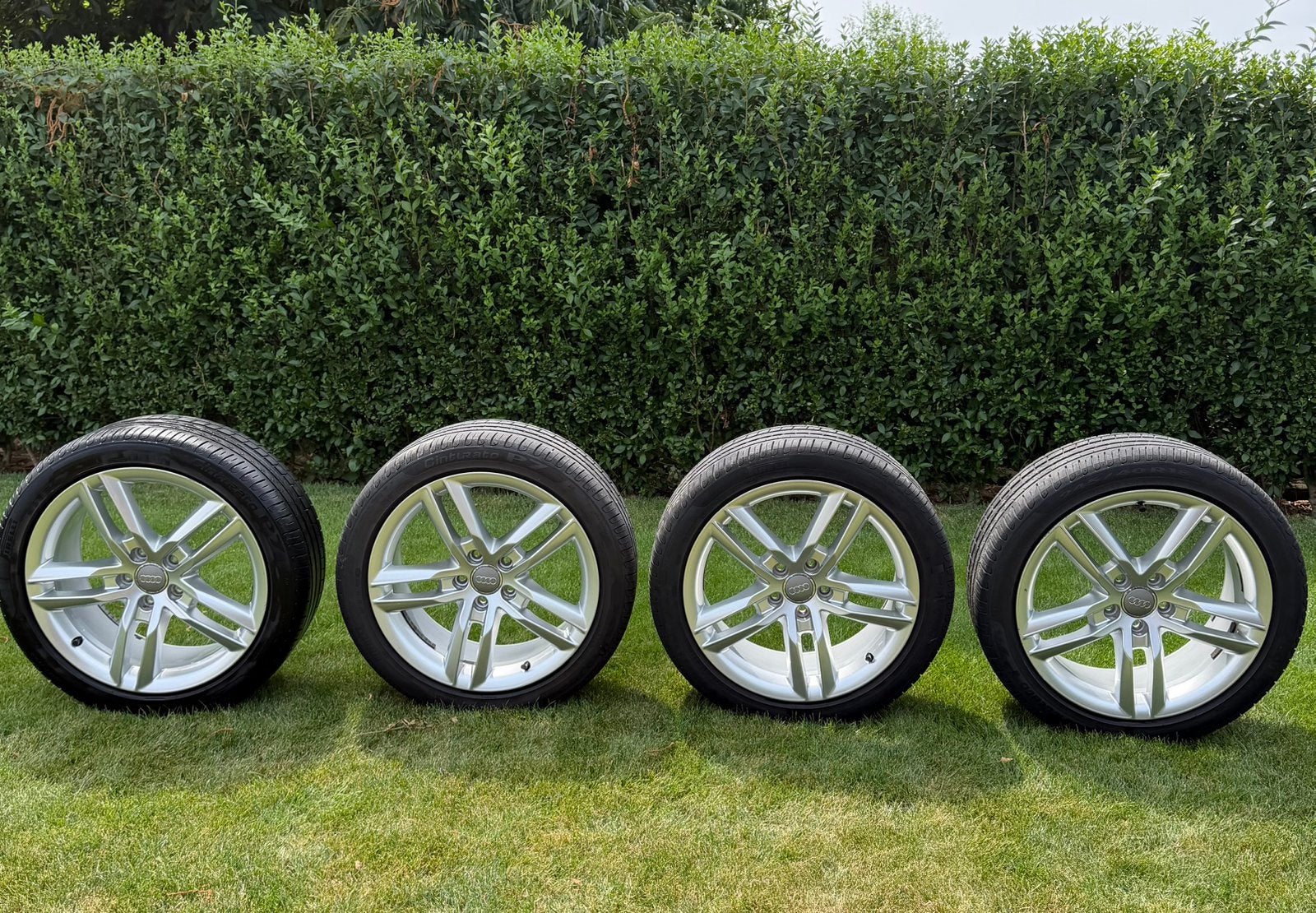 Jantes Audi S-Line 18 pouces 245/40R18, Autos : Pièces & Accessoires, Pneus et Jantes, 245 mm, Véhicule de tourisme, Pneus été