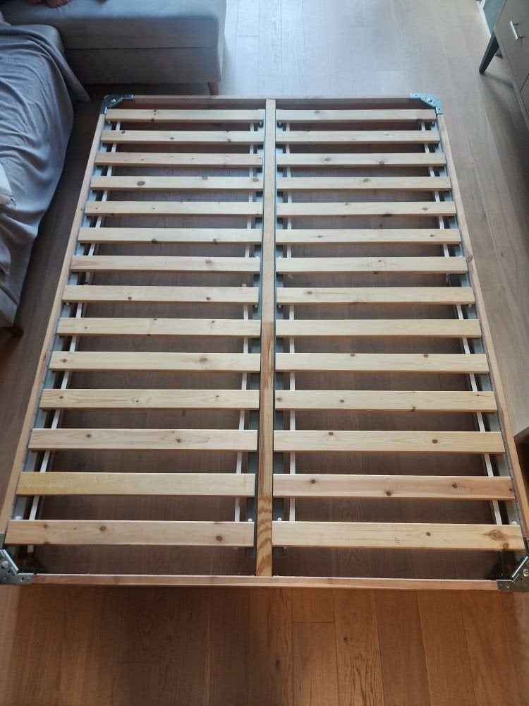 Lit Espevar 140x200 cm Ikea en bois, Enlèvement