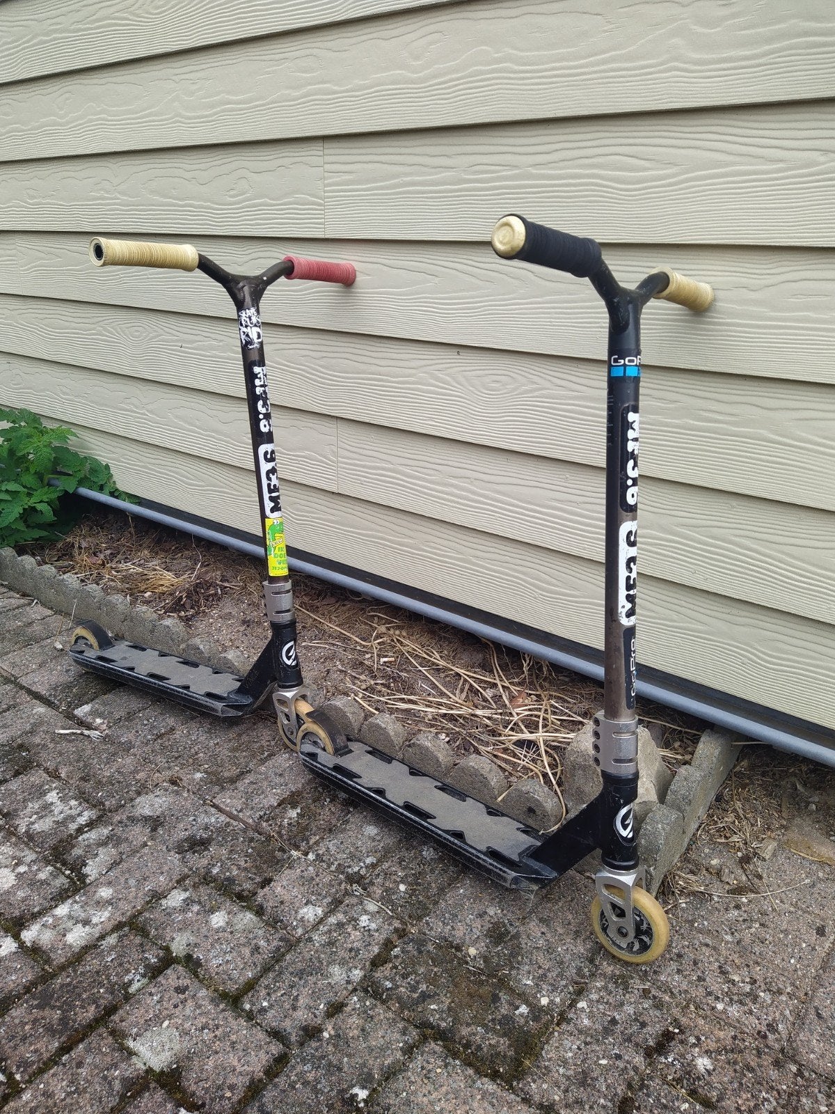 2 stuntsteps, Fietsen en Brommers, Steps, Ophalen, Gebruikt