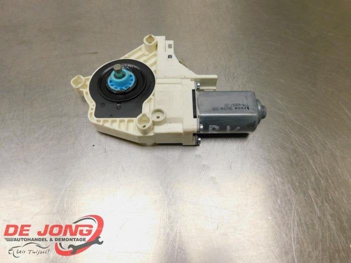 Moteur de vitre portière d'un Audi A4, -, 3 mois de garantie, Audi, Utilisé