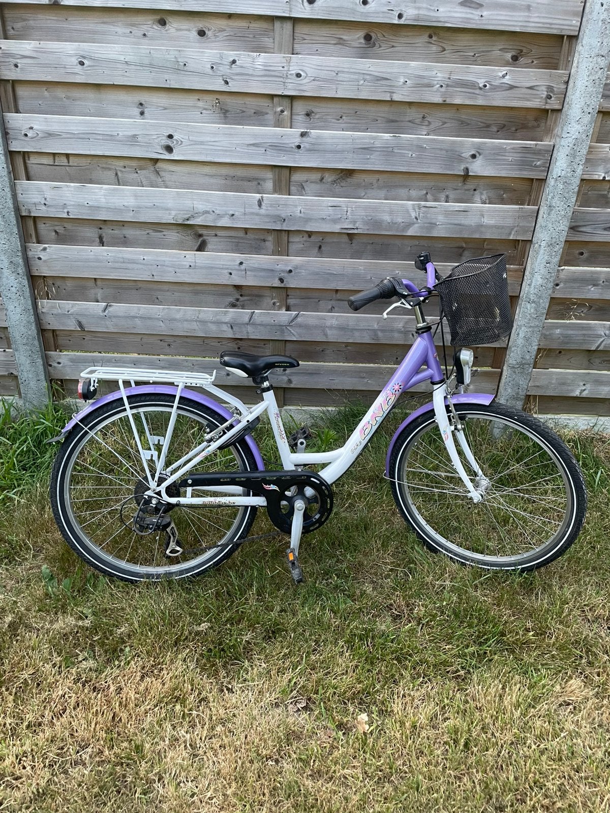 Meisjesfiets 24 inch BnB Bike Wit met Paars, Vitesses, Comme neuf, Enlèvement, Frein sur jante