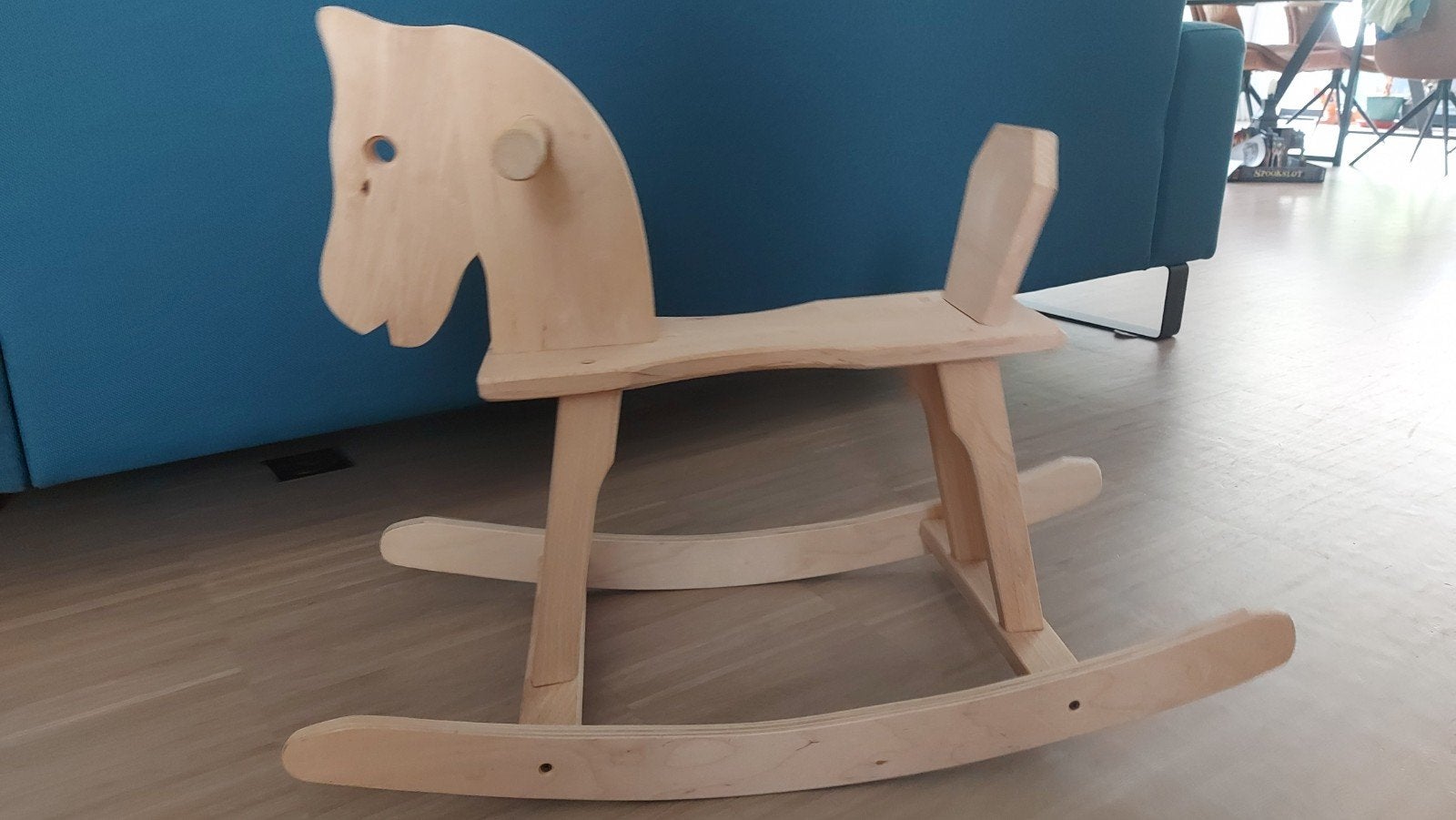 houten schommelpaard, Enlèvement