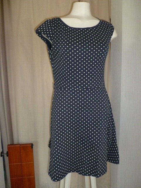 zomer opruiming Dames jurken, medium. 2 euro stuk, Enlèvement ou Envoi