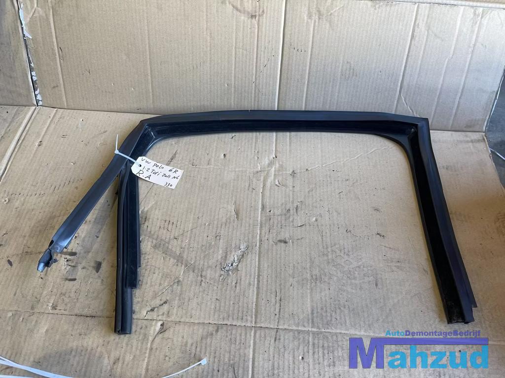 VW POLO 6R Rechts achter raamrubber 2009-2017, Volkswagen, Volkswagen AG, Vw@volkswagen.de, Utilisé