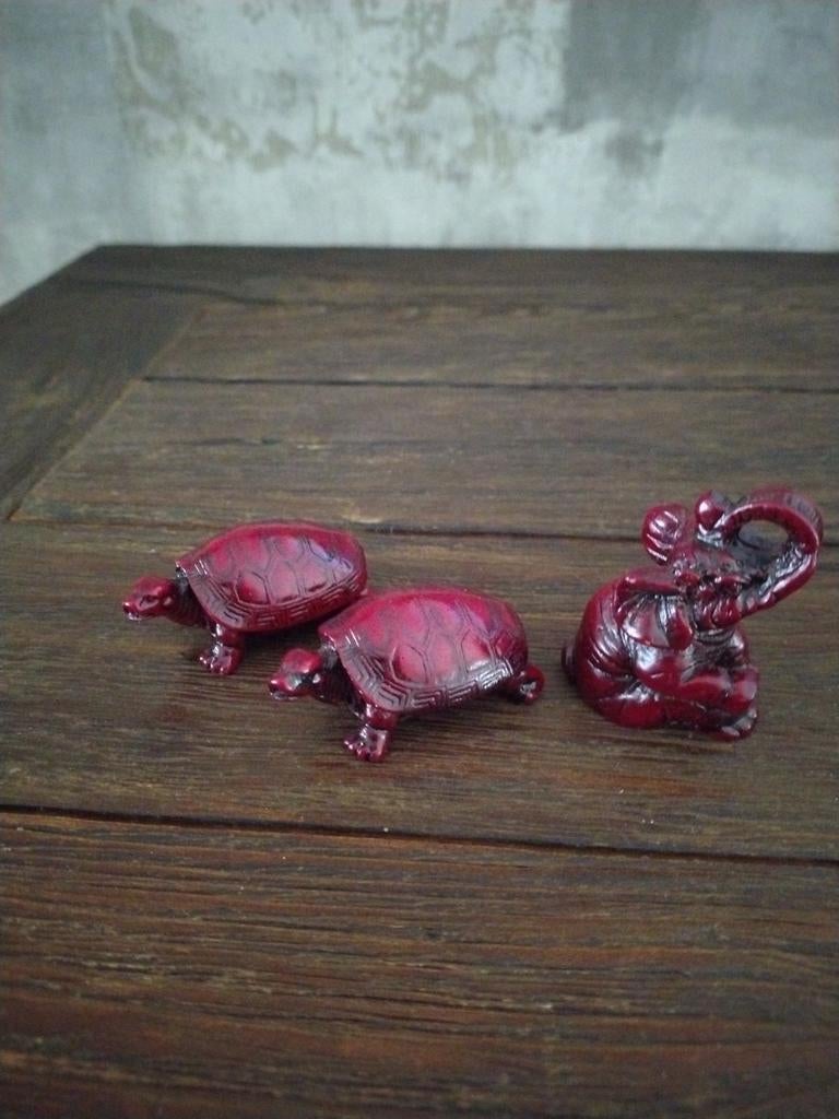 Stenen schilpadjes en olifant, Ophalen
