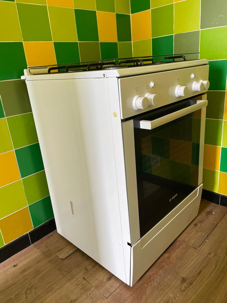 Cuisinière à gaz avec four Bosch, Electroménager, Fours, Utilisé, Autoportant, Bosch, 45 à 60 cm, Enlèvement