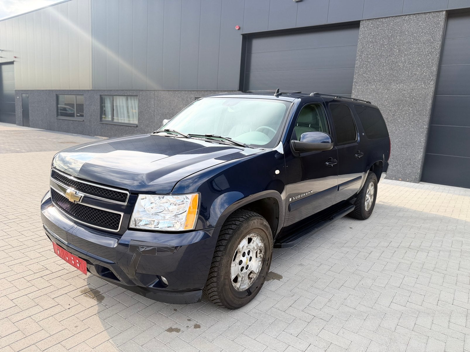 Chevrolet Suburban 5.3 benzine LPG 2008, Automaat, 238 kW, Beige, Blauw