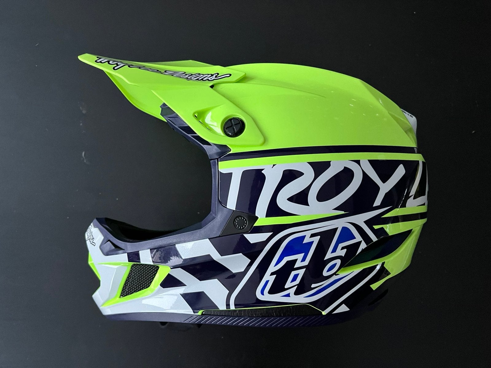 Troy lee design D4- MTB fietshelm (nieuw), Fietsen en Brommers, Ophalen of Verzenden, S