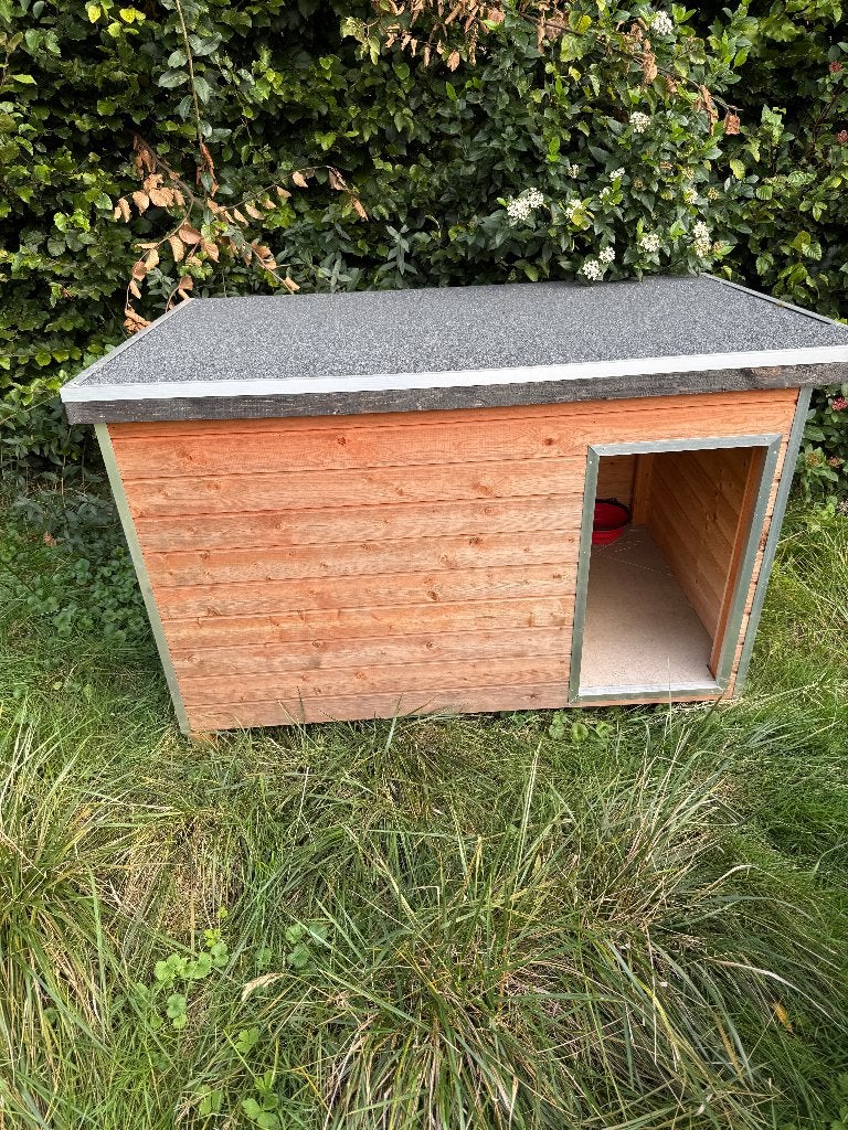 Niche pour chien, de qualité solide, grande, 65 à 100 cm, Comme neuf, Enlèvement, Niche à chien