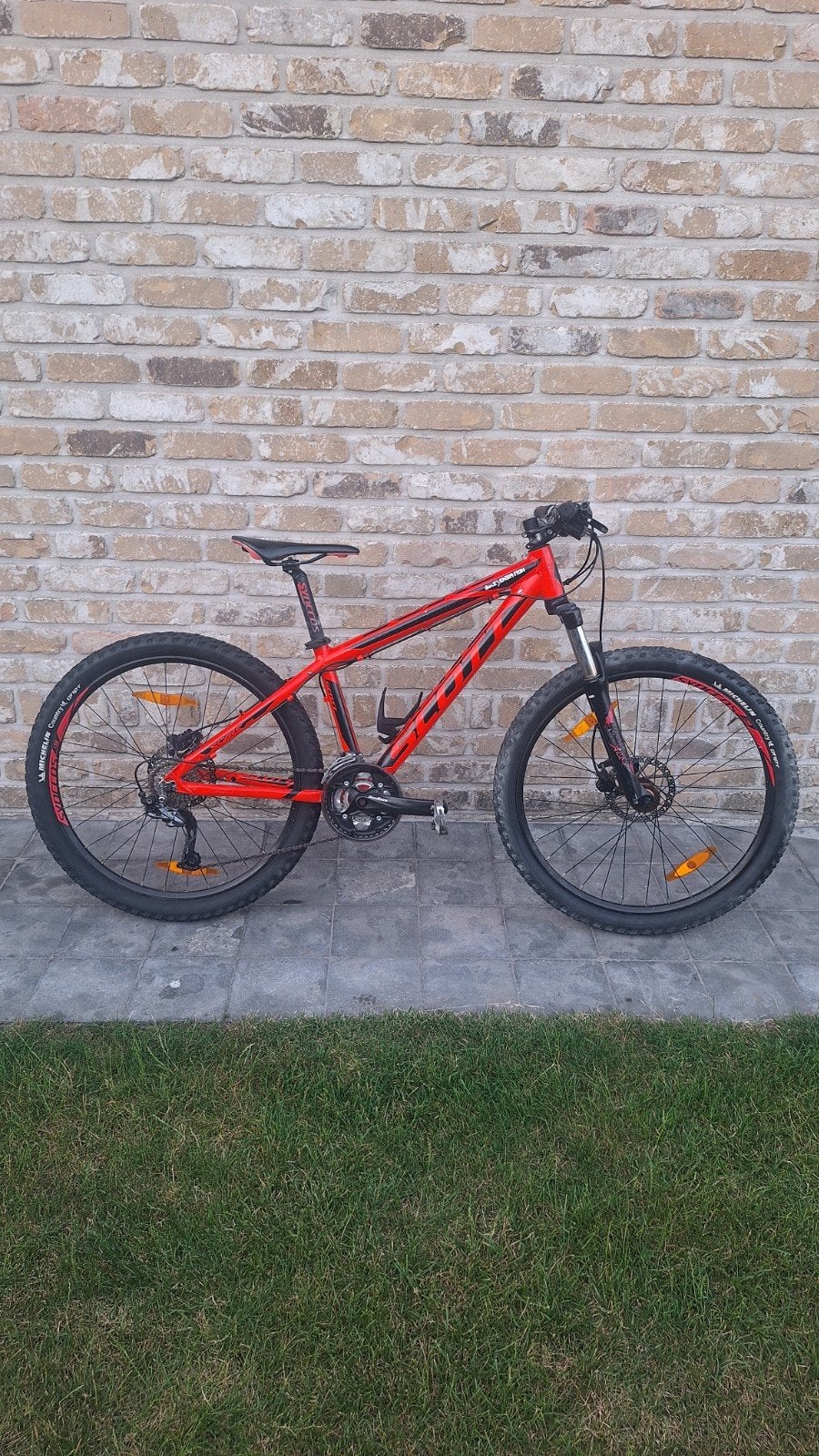 SCOTT Scale 26 Junior Bike, Fietsen en Brommers, Ophalen, 24 inch of meer, Gebruikt, Stuur 360° draaibaar