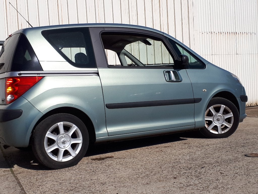 Peugeot 1007 1.4 essence Bj 2005 136000km Climatisation, Autos, Achat, 4 portes, Entreprise, Autres couleurs