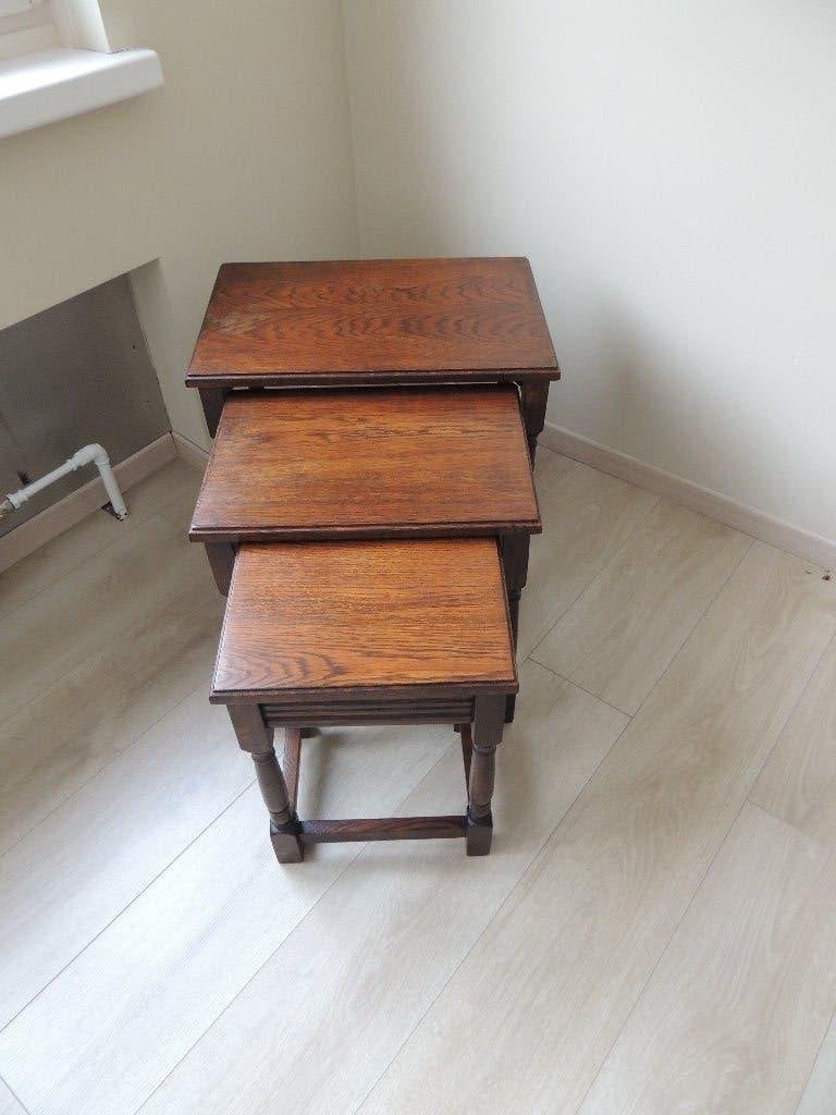 3 BIJZETTAFELTJES, Ophalen, Zo goed als nieuw, Rechthoekig, Hout
