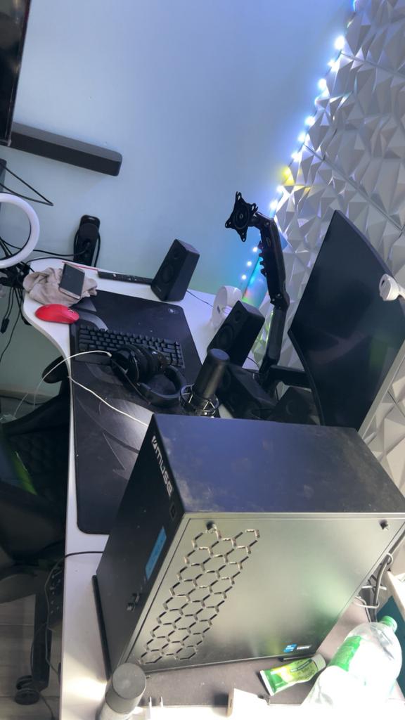 Te koop pc tower toetsenbord micro smile, Ophalen, Zo goed als nieuw, SSD